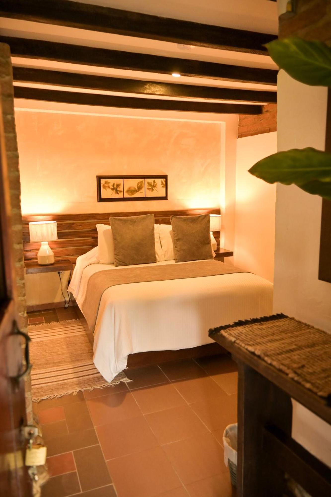 Hotel Visperas Санта-Роса-де-Кабаль Экстерьер фото