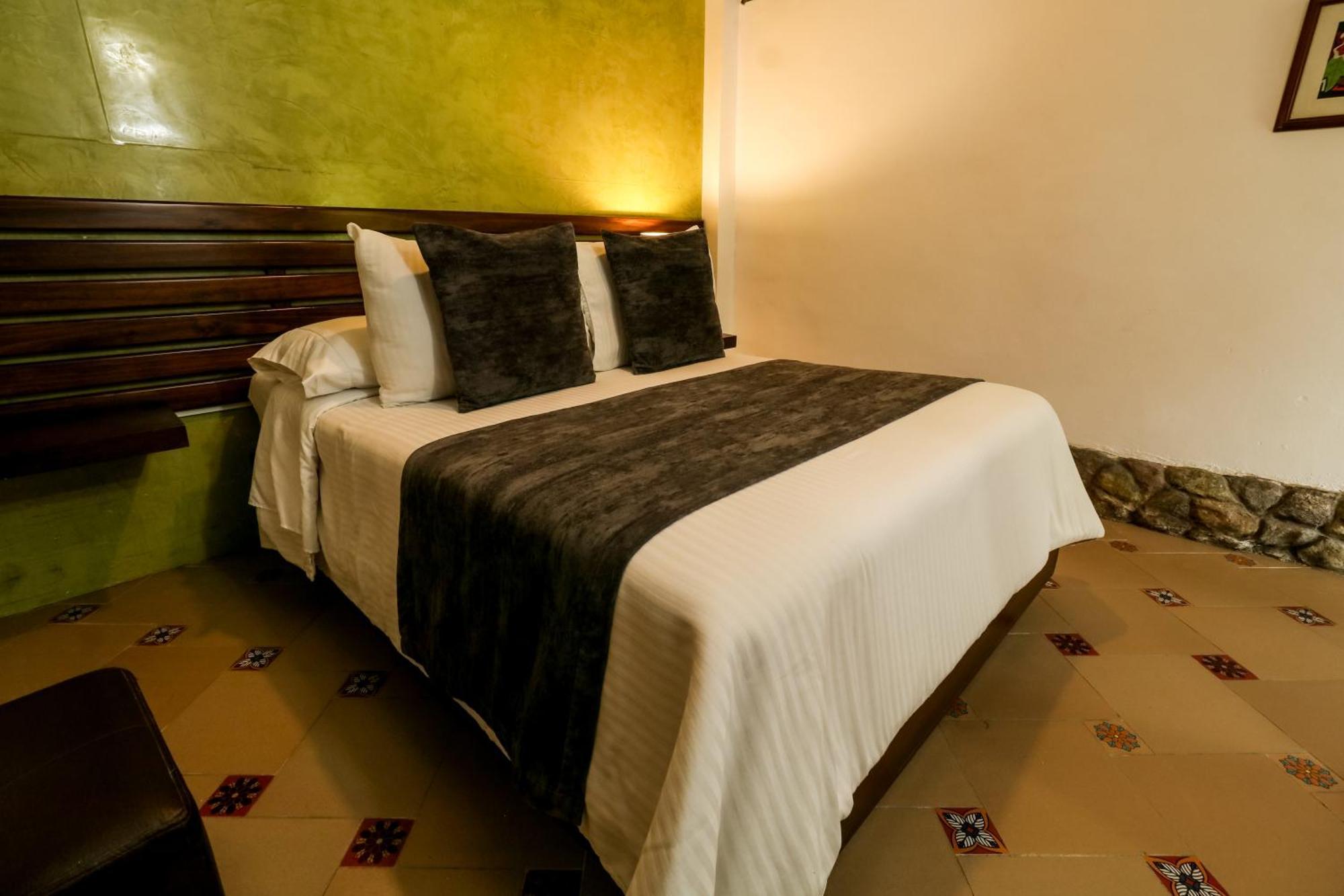 Hotel Visperas Санта-Роса-де-Кабаль Экстерьер фото