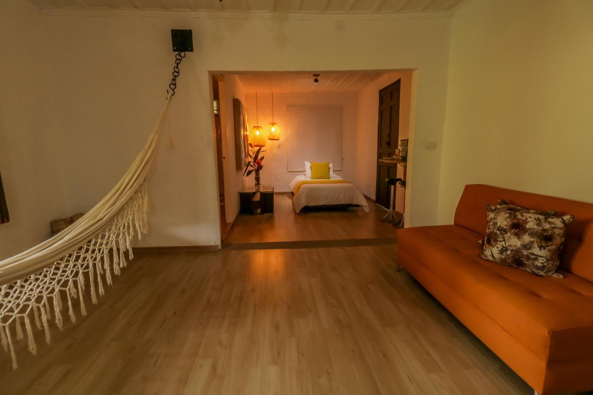Hotel Visperas Санта-Роса-де-Кабаль Номер фото